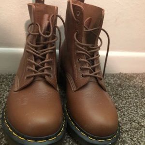 Size 8 Dr Martens AirWair